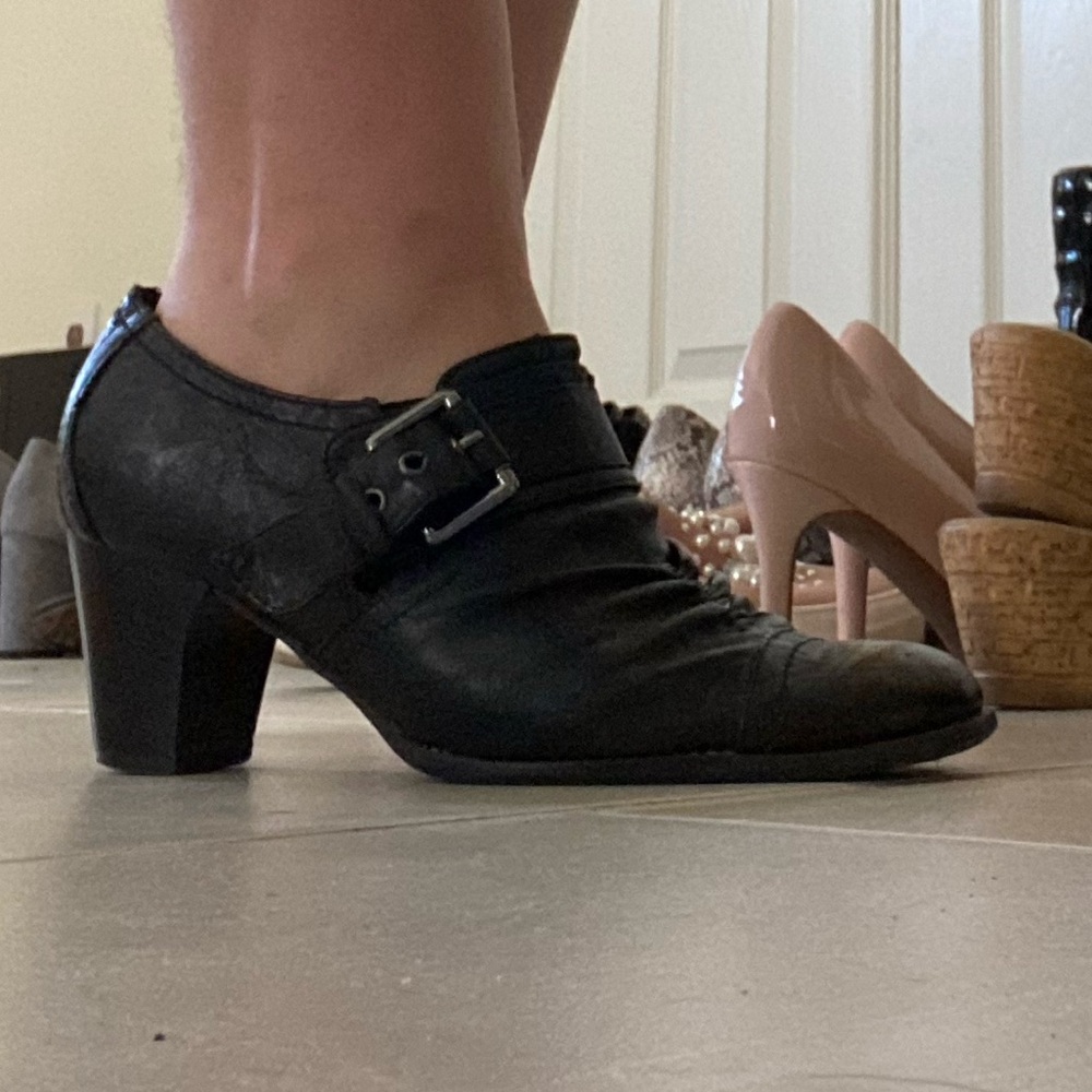 Black short heel zipper size 9